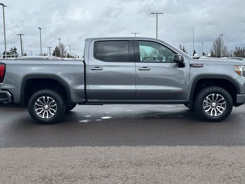 Used 2021 GMC Sierra 1500 AT4 w/ Off-Road Performance Package image 3