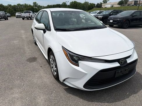 Used 2024 Toyota Corolla LE FWD image 7