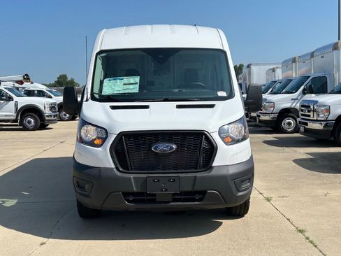 New 2025 Ford Transit 250 148 Medium Roof image 32