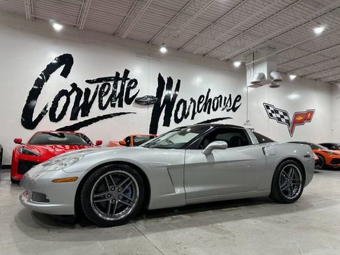 Used 2005 Chevrolet Corvette Coupe w/ Preferred Equipment Group image 1