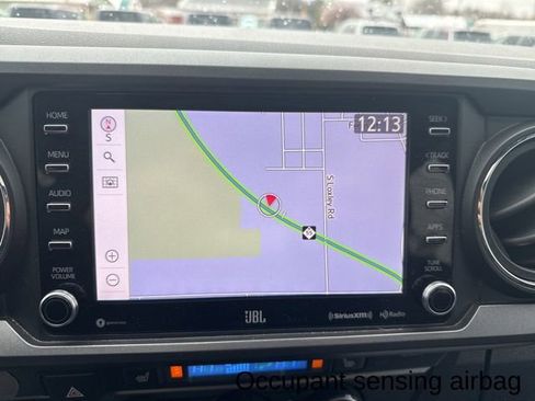 Used 2020 Toyota Tacoma TRD Off-Road w/ TRD Premium Off Road Package image 28