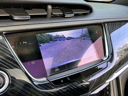Used 2023 Cadillac XT6 Premium Luxury AWD/4WD image 23