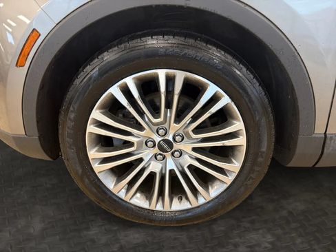Used 2017 Lincoln MKX Reserve w/ Lincoln MKX Climate Package AWD/4WD image 36