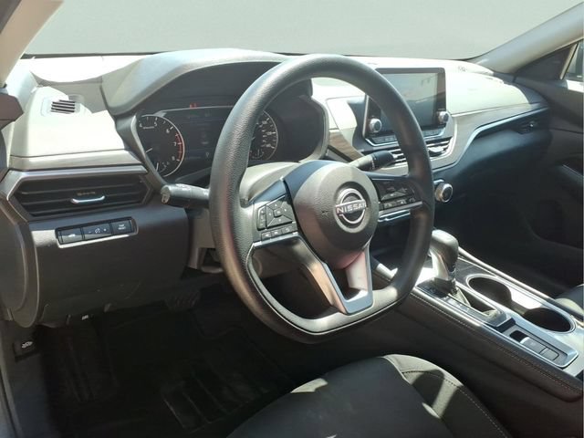 Used 2023 Nissan Altima 2.5 SV AWD/4WD image 13
