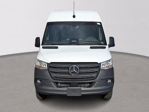Used 2026 Mercedes-Benz Sprinter 2500 image 2