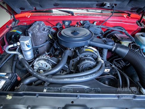 Used 1986 Chevrolet S10 Pickup 4WD image 30