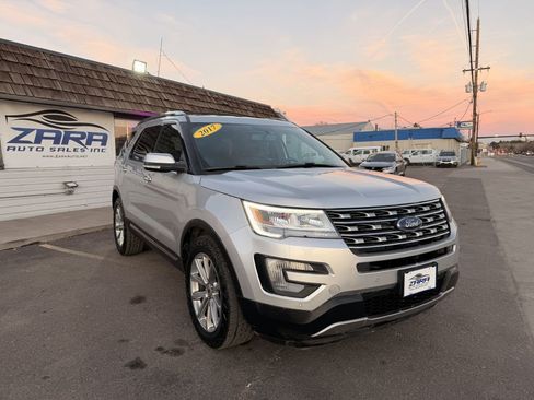Used 2017 Ford Explorer Limited image 9