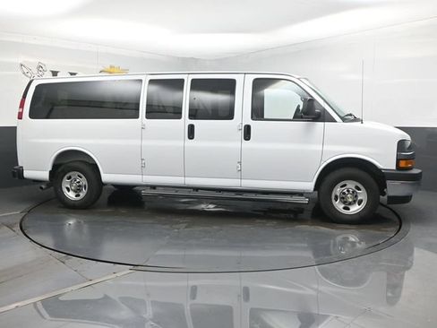 New 2025 Chevrolet Express 3500 LT w/ LT Preferred Equipment Group RWD image 28