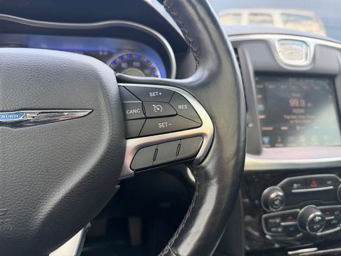 Used 2016 Chrysler 300 C RWD image 16