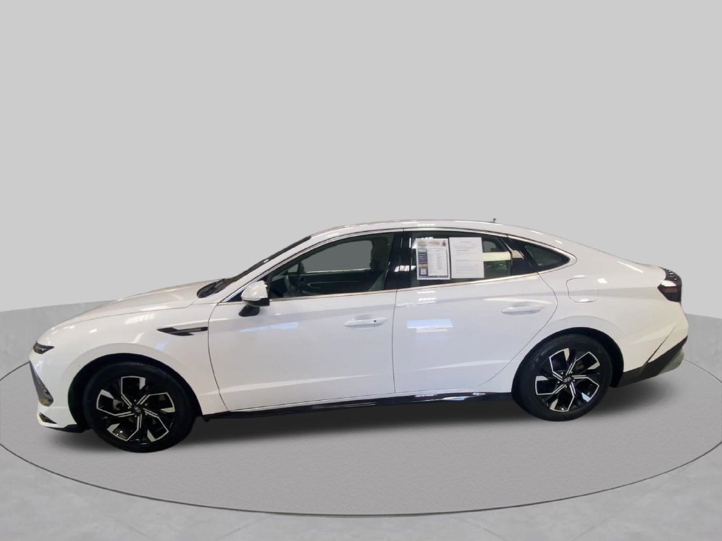 Used 2025 Hyundai Sonata SEL FWD image 7