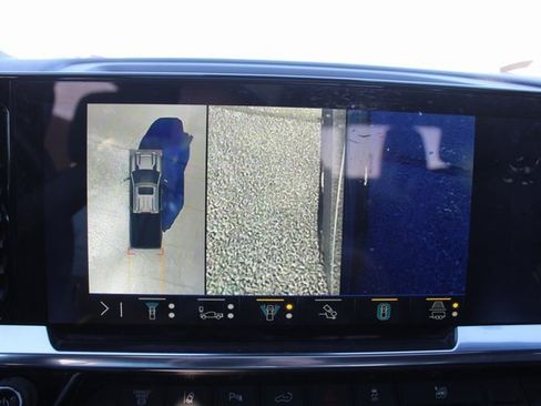 Used 2025 Chevrolet Silverado 2500 High Country w/ Technology Package image 38