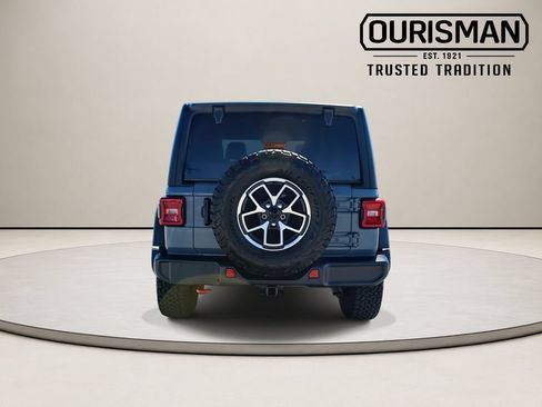 Used 2024 Jeep Wrangler Unlimited Rubicon AWD/4WD image 8