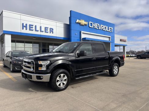Used 2017 Ford F150 XLT image 3