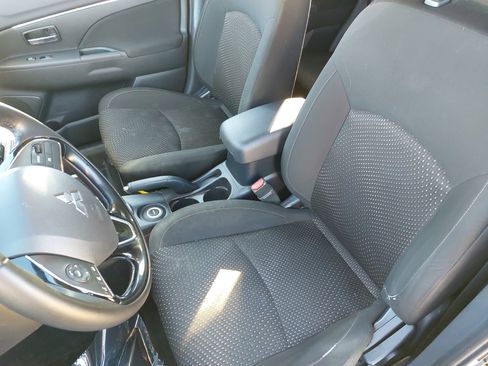 Used 2016 Mitsubishi Outlander Sport ES image 17