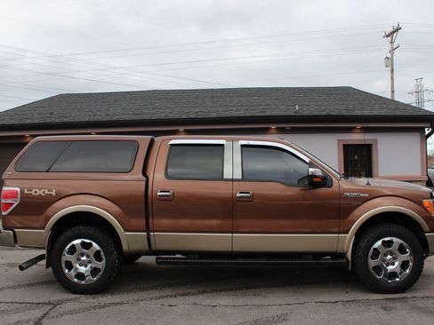 Used 2011 Ford F150 Lariat w/ Lariat Chrome Pkg image 3