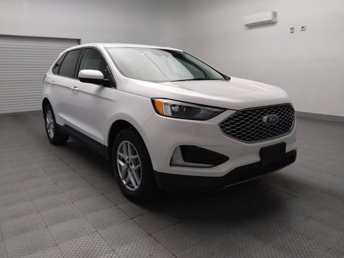 Used 2024 Ford Edge SEL image 13