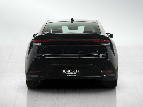 Used 2025 Toyota Prius AWD image 4