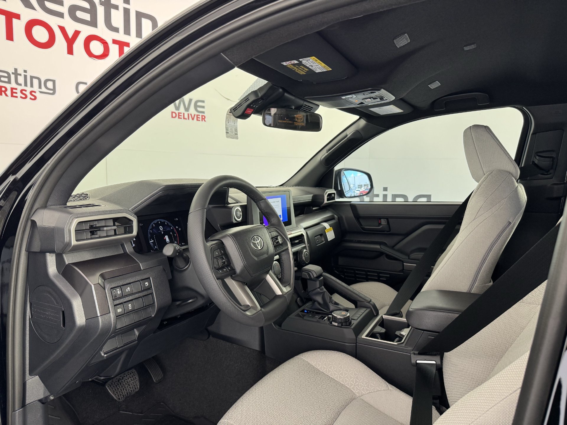 New 2026 Toyota 4Runner SR5 AWD/4WD image 2