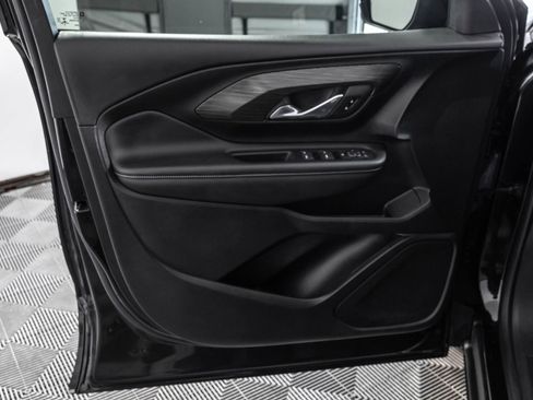 Used 2022 GMC Terrain SLE w/ Driver Convenience Package FWD image 36