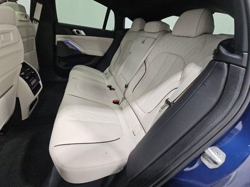 Used 2022 BMW X6 xDrive40i w/ M Sport Package AWD/4WD image 10