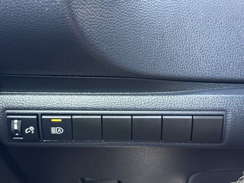 Used 2024 Toyota Corolla LE FWD image 17