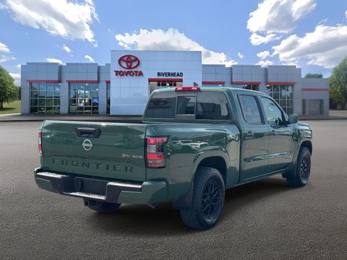 Used 2022 Nissan Frontier SV w/ Technology Package AWD/4WD image 6