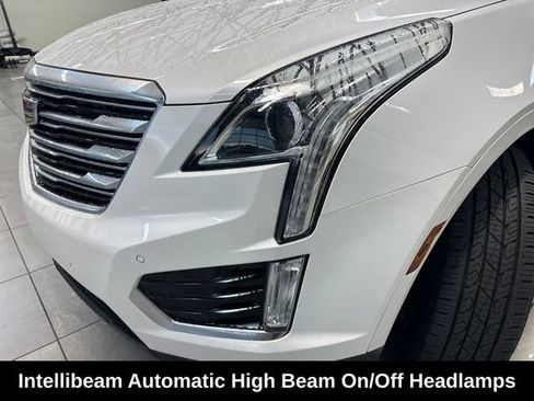 Used 2018 Cadillac XT5 Luxury w/ Driver Awareness Package FWD image 18