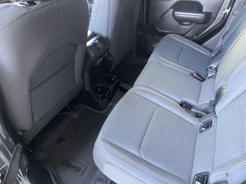 New 2026 Jeep Gladiator Sport AWD/4WD image 19