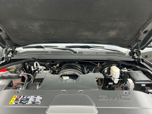 Used 2019 GMC Yukon SLT image 29