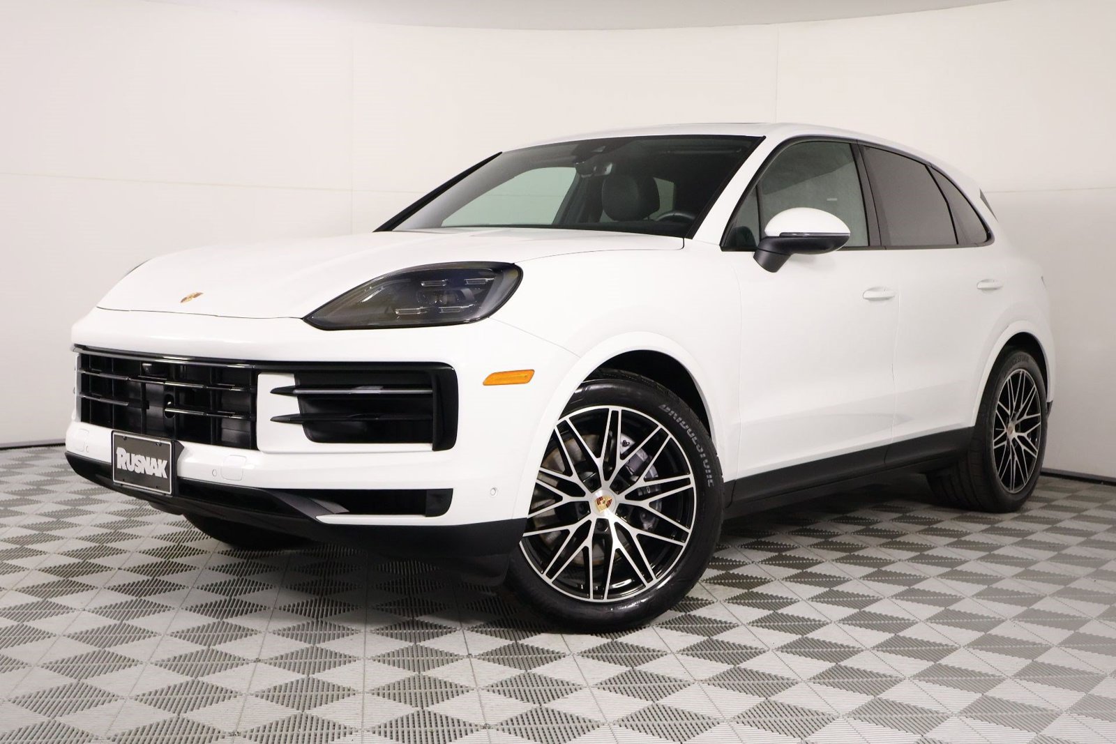 Certified 2026 Porsche Cayenne AWD/4WD image 1