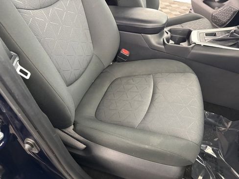 Used 2021 Toyota RAV4 XLE image 25