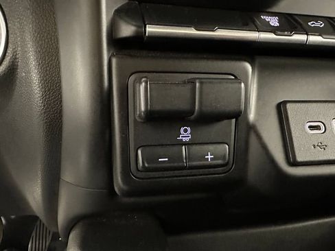 Used 2022 Chevrolet Silverado 2500 LT w/ Convenience Package AWD/4WD image 33