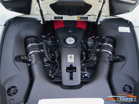 Used 2022 Ferrari F8 Tributo image 41