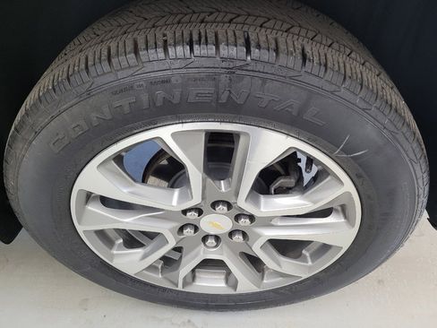 Used 2018 Chevrolet Traverse Premier AWD/4WD image 31