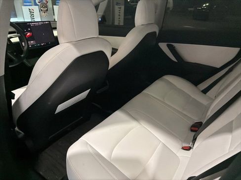 Used 2021 Tesla Model 3 Long Range image 4