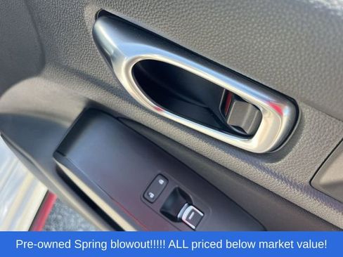 Used 2025 Honda Civic Sport image 32