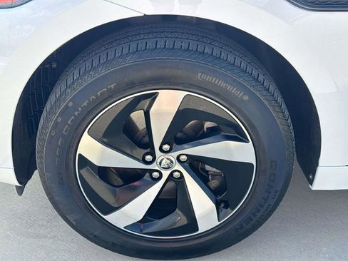 Used 2024 Jaguar F-PACE R-Dynamic S image 4