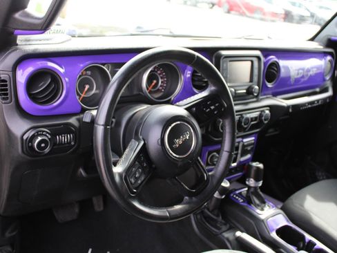 Used 2018 Jeep Wrangler Unlimited Sport S AWD/4WD image 8