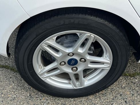 Used 2019 Ford Fiesta SE image 13