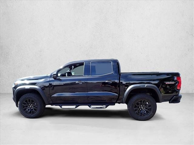 Used 2026 Chevrolet Colorado Trail Boss AWD/4WD image 2