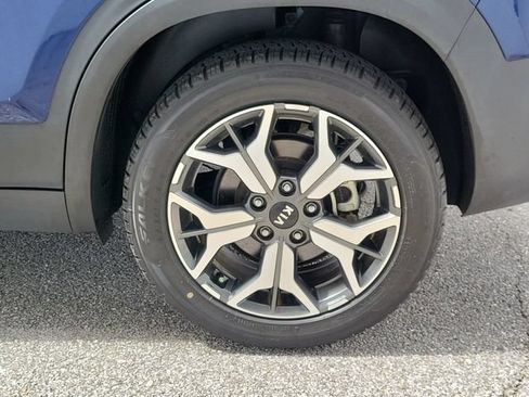 Used 2021 Kia Seltos EX AWD/4WD image 36