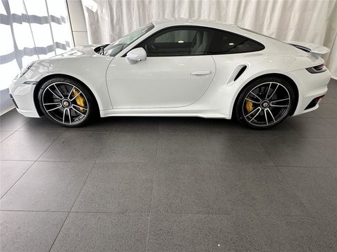 Certified 2021 Porsche 911 Turbo S image 2