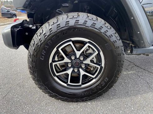 Used 2024 Jeep Wrangler Rubicon image 8