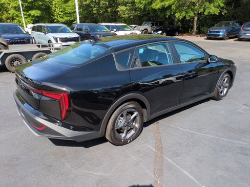 New 2025 Kia K4 FWD image 7
