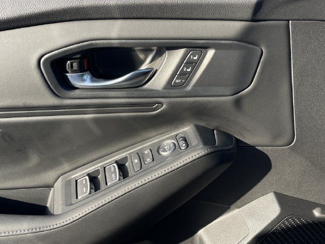 Used 2025 Honda Accord Sport image 23