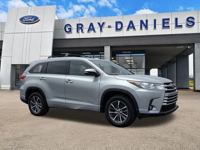 Used 2017 Toyota Highlander XLE