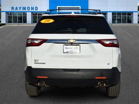 Certified 2019 Chevrolet Traverse LT image 4