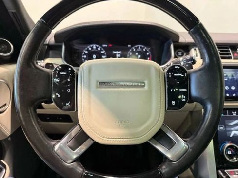 Used 2020 Land Rover Range Rover HSE image 9