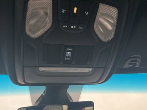 Used 2021 RAM 1500 Big Horn AWD/4WD image 46