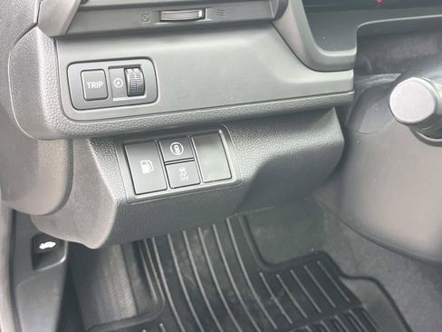 Used 2021 Honda Insight EX image 25